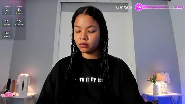 SophiaaStone online show from November 8, 2025, 11:43 am