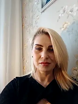 JennyOMay online show from December 22, 2025, 3:58 am