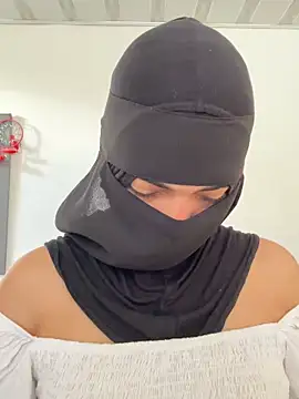 Snapshot of radiagazali chatting on November 5, 2025, 3:12 pm radiagazali online show from November 5, 2025, 3:12 pm