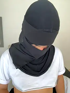 Snapshot of radiagazali chatting on November 29, 2025, 6:11 pm radiagazali online show from November 29, 2025, 6:11 pm