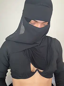 Snapshot of radiagazali chatting on December 1, 2025, 4:23 pm radiagazali online show from December 1, 2025, 4:23 pm