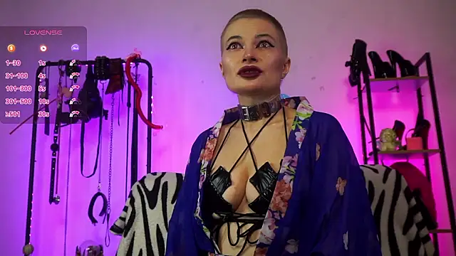 CyberXGoddess online show from February 5, 2026, 10:20 am