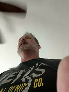 Bronco9602 online show from October 18, 2025, 6:52 pm