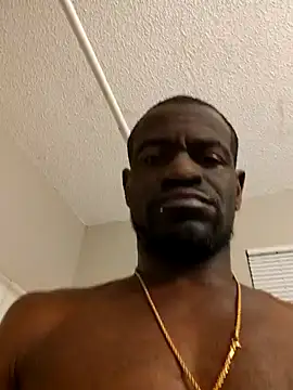 Snapshot of Maculine_Stayr chatting on December 25, 2024, 12:15 pm Maculine Stayr online show from December 25, 2024, 12:15 pm