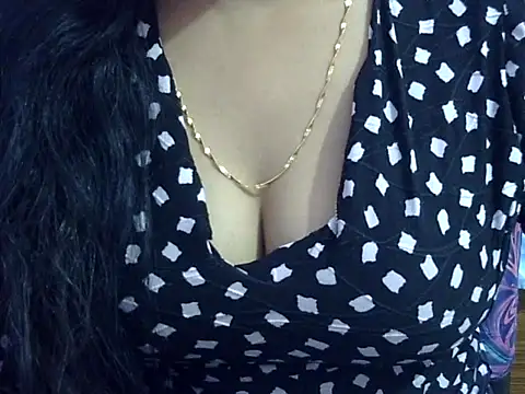 Your wild Dia online show from December 15, 2025, 7:07 pm