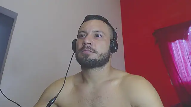 Snapshot of body_x29 chatting on December 22, 2024, 12:27 pm body x29 online show from December 22, 2024, 12:27 pm