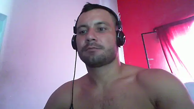 Snapshot of body_x29 chatting on March 12, 2025, 4:35 pm body x29 online show from March 12, 2025, 4:35 pm