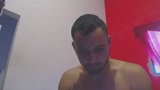 Snapshot of body_x29 chatting on March 13, 2025, 12:46 pm body x29 online show from March 13, 2025, 12:46 pm