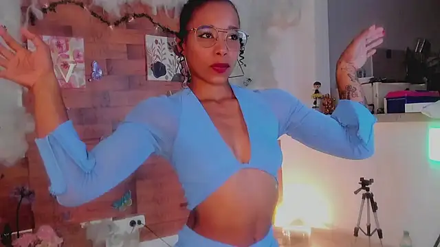 kelly thomson online show from January 21, 2025, 9:46 pm