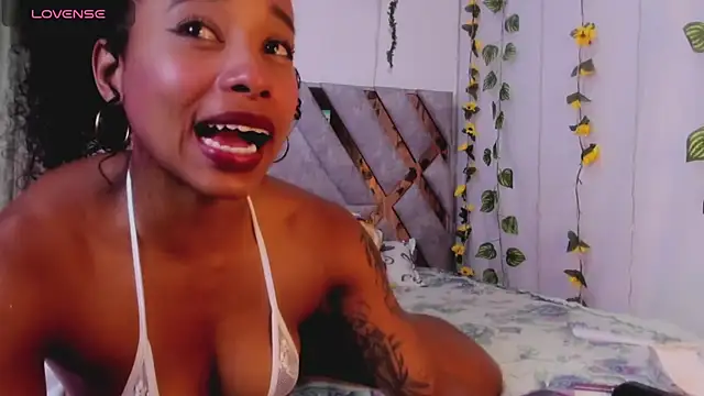 kelly thomson online show from January 30, 2025, 1:21 pm