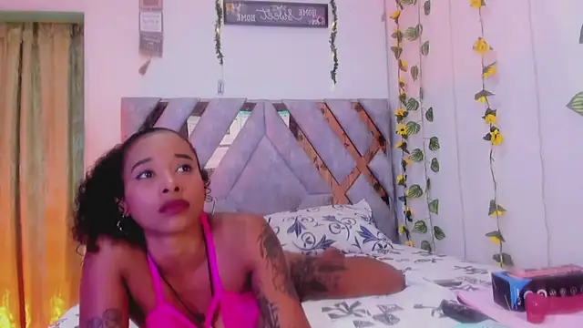 kelly thomson online show from February 25, 2025, 11:00 pm