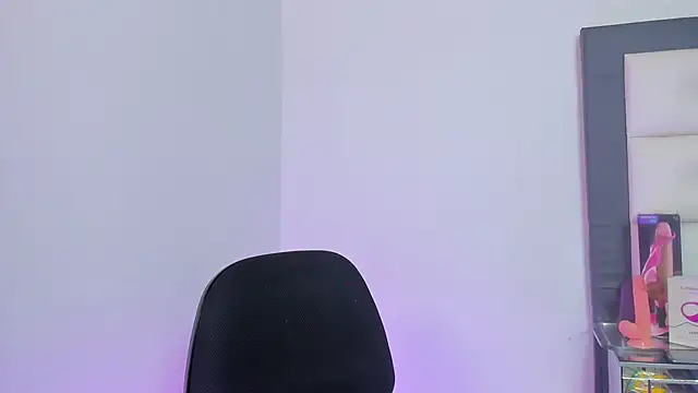 SammyGirlTS online show from February 12, 2025, 7:34 am