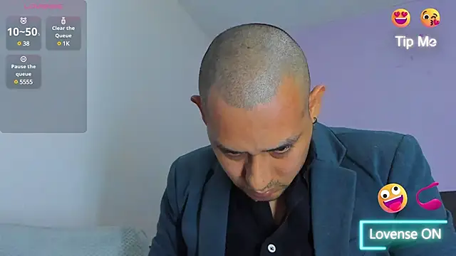 jhonyalzate2 online show from December 22, 2024, 6:28 am