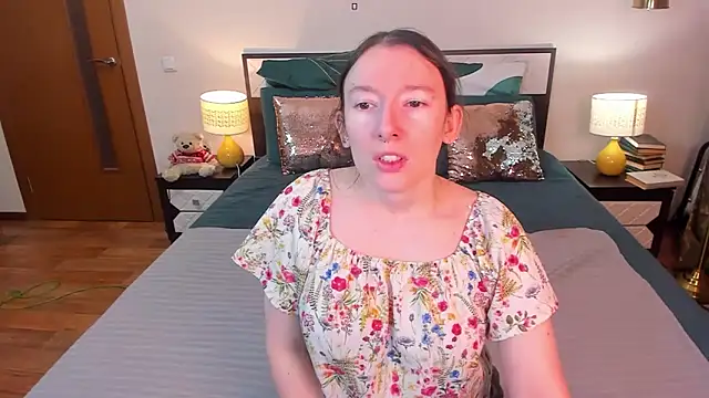 Snapshot of CatherineWalls chatting on February 16, 2026, 4:08 am CatherineWalls online show from February 16, 2026, 4:08 am