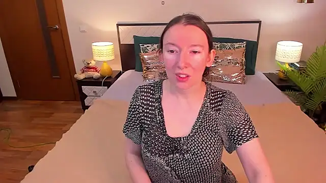 CatherineWalls online show from May 24, 2026, 5:12 am