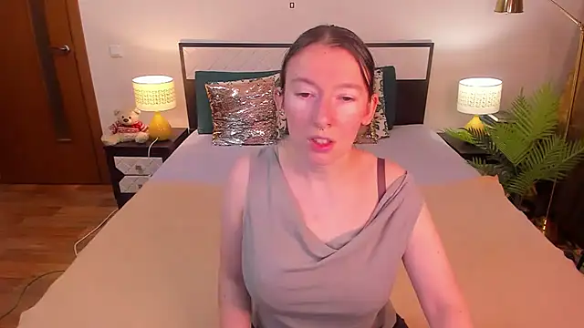 CatherineWalls online show from July 9, 2026, 2:59 am