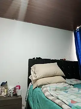 Vicky Rosse online show from October 15, 2025, 4:40 pm