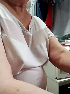 Vicky Rosse online show from November 15, 2025, 4:36 pm