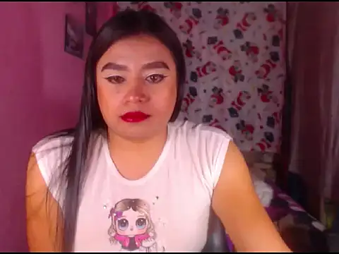 Snapshot of katrinawillff chatting on December 21, 2025, 5:47 am katrinawillff online show from December 21, 2025, 5:47 am