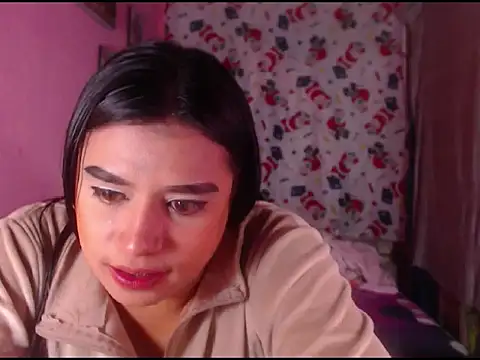 Snapshot of katrinawillff chatting on December 23, 2025, 4:54 am katrinawillff online show from December 23, 2025, 4:54 am