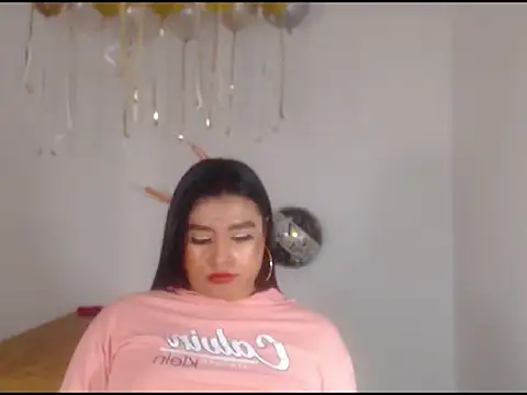 Snapshot of katrinawillff chatting on February 15, 2026, 7:51 am katrinawillff online show from February 15, 2026, 7:51 am