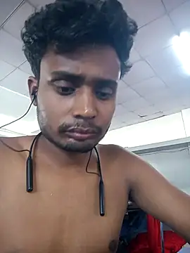 Snapshot of Aayankhan99 chatting on December 14, 2025, 9:14 am Aayankhan99 online show from December 14, 2025, 9:14 am