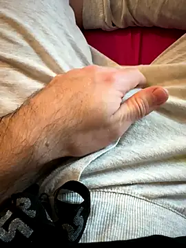 Snapshot of j1991j chatting on October 30, 2025, 7:47 pm j1991j online show from October 30, 2025, 7:47 pm