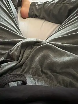 Snapshot of j1991j chatting on April 7, 2026, 4:29 pm j1991j online show from April 7, 2026, 4:29 pm