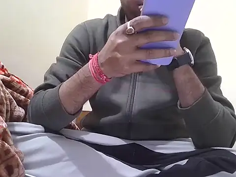 Snapshot of aakash_ModelBrown chatting on February 3, 2026, 3:17 pm aakash ModelBrown online show from February 3, 2026, 3:17 pm