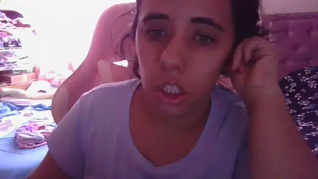Snapshot of annarose19 chatting on March 12, 2025, 7:59 pm annarose19 online show from March 12, 2025, 7:59 pm