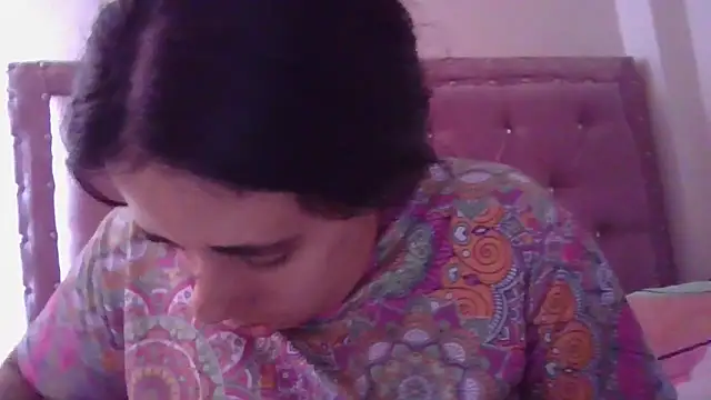 Snapshot of annarose19 chatting on March 15, 2025, 8:32 pm annarose19 online show from March 15, 2025, 8:32 pm