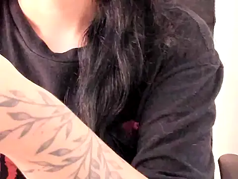 Snapshot of Kristenbr chatting on July 10, 2026, 3:25 pm Kristenbr online show from July 10, 2026, 3:25 pm