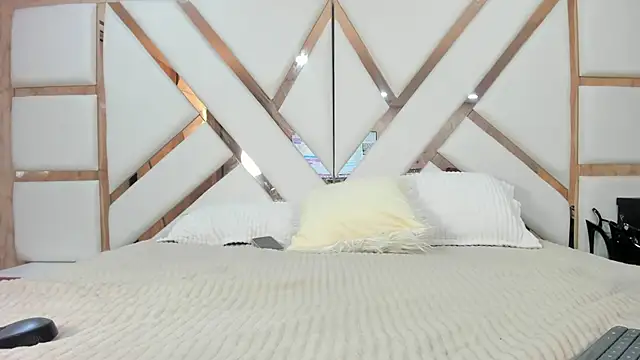 WowAna online show from March 16, 2025, 9:05 am