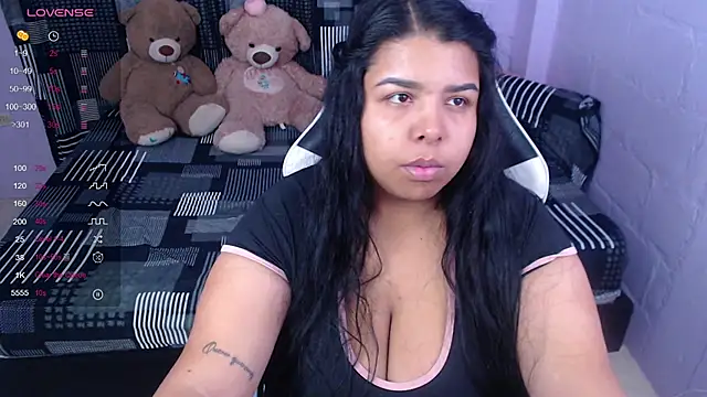 Snapshot of SaLomeJonees chatting on October 11, 2025, 11:20 am SaLomeJonees online show from October 11, 2025, 11:20 am