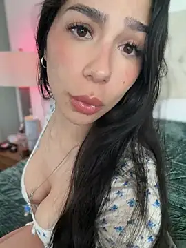 Snapshot of LoveLillyy chatting on February 11, 2026, 7:08 pm LoveLillyy online show from February 11, 2026, 7:08 pm