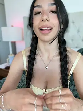 Snapshot of LoveLillyy chatting on March 9, 2026, 7:07 pm LoveLillyy online show from March 9, 2026, 7:07 pm