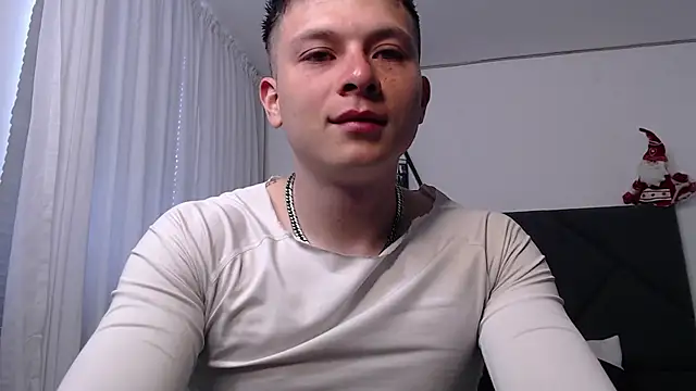 Snapshot of MathewCollin chatting on December 21, 2024, 1:21 pm MathewCollin online show from December 21, 2024, 1:21 pm