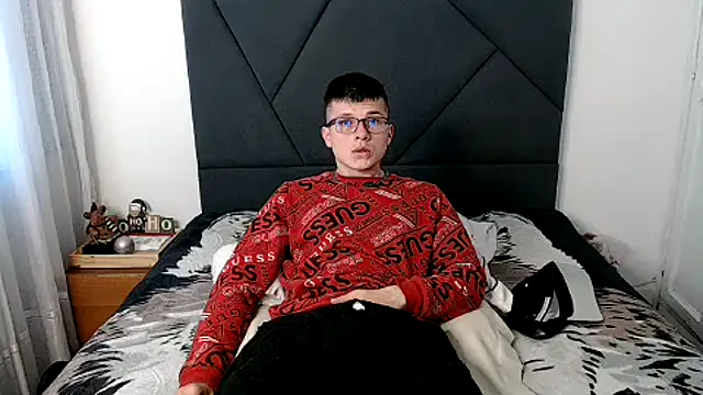 Snapshot of MathewCollin chatting on February 1, 2025, 1:30 pm MathewCollin online show from February 1, 2025, 1:30 pm