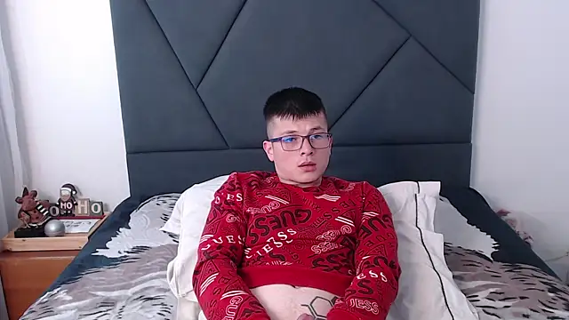 Snapshot of MathewCollin chatting on February 1, 2025, 4:33 pm MathewCollin online show from February 1, 2025, 4:33 pm