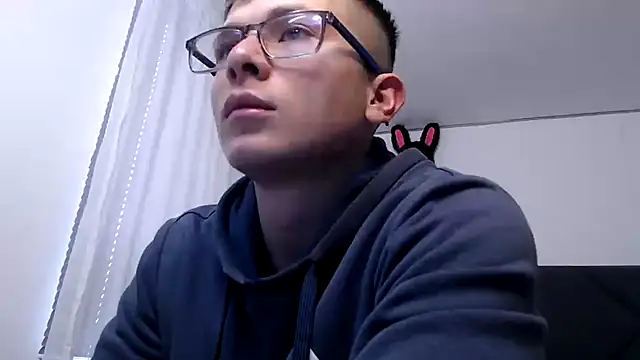 Snapshot of MathewCollin chatting on March 20, 2025, 3:47 pm MathewCollin online show from March 20, 2025, 3:47 pm