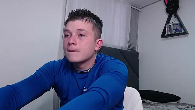 Snapshot of MathewCollin chatting on January 8, 2026, 10:01 pm MathewCollin online show from January 8, 2026, 10:01 pm