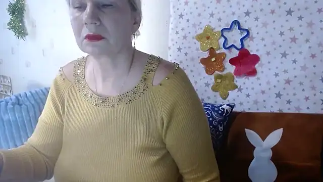 QueenLana online show from December 21, 2025, 11:06 am