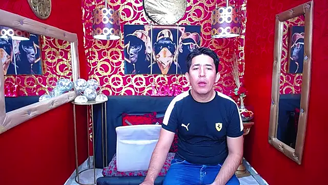 Snapshot of shannentrans chatting on February 26, 2025, 1:19 pm shannentrans online show from February 26, 2025, 1:19 pm