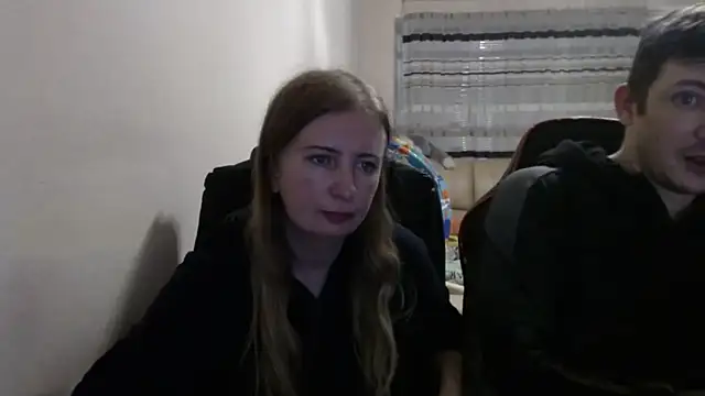 PeterAndJen online show from October 12, 2025, 6:18 pm