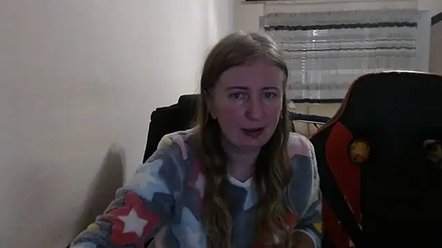 PeterAndJen online show from November 23, 2025, 7:13 pm