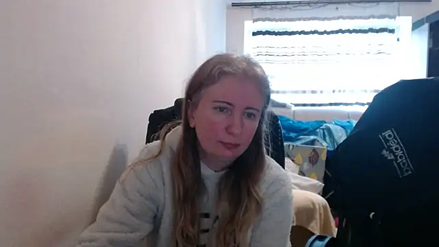 Snapshot of PeterAndJen chatting on February 1, 2026, 7:18 am PeterAndJen online show from February 1, 2026, 7:18 am