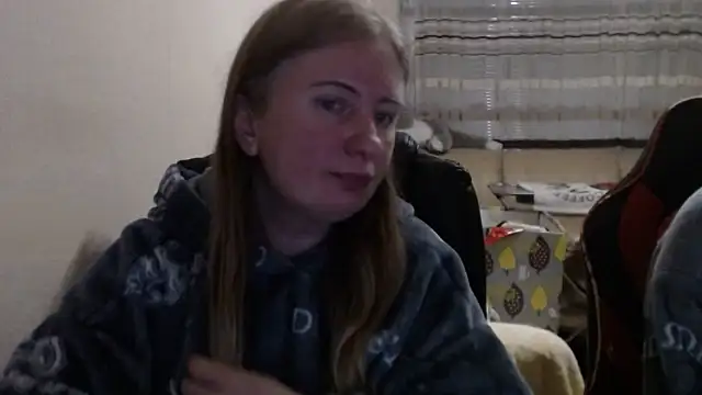 Snapshot of PeterAndJen chatting on February 9, 2026, 8:13 pm PeterAndJen online show from February 9, 2026, 8:13 pm