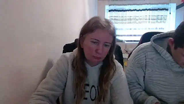 Snapshot of PeterAndJen chatting on February 19, 2026, 6:20 am PeterAndJen online show from February 19, 2026, 6:20 am