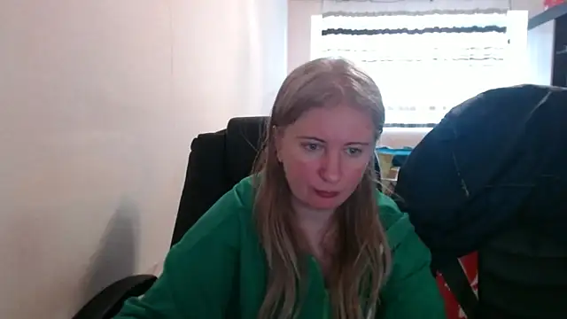 Snapshot of PeterAndJen chatting on March 25, 2026, 7:14 am PeterAndJen online show from March 25, 2026, 7:14 am