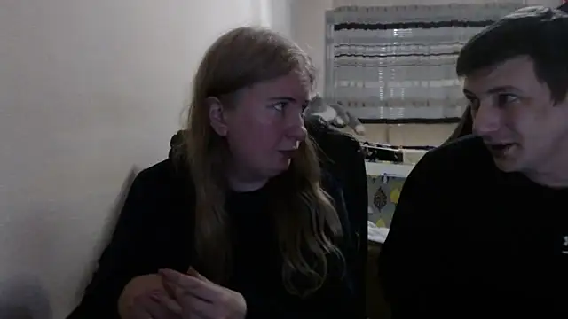 Snapshot of PeterAndJen chatting on March 28, 2026, 8:41 pm PeterAndJen online show from March 28, 2026, 8:41 pm